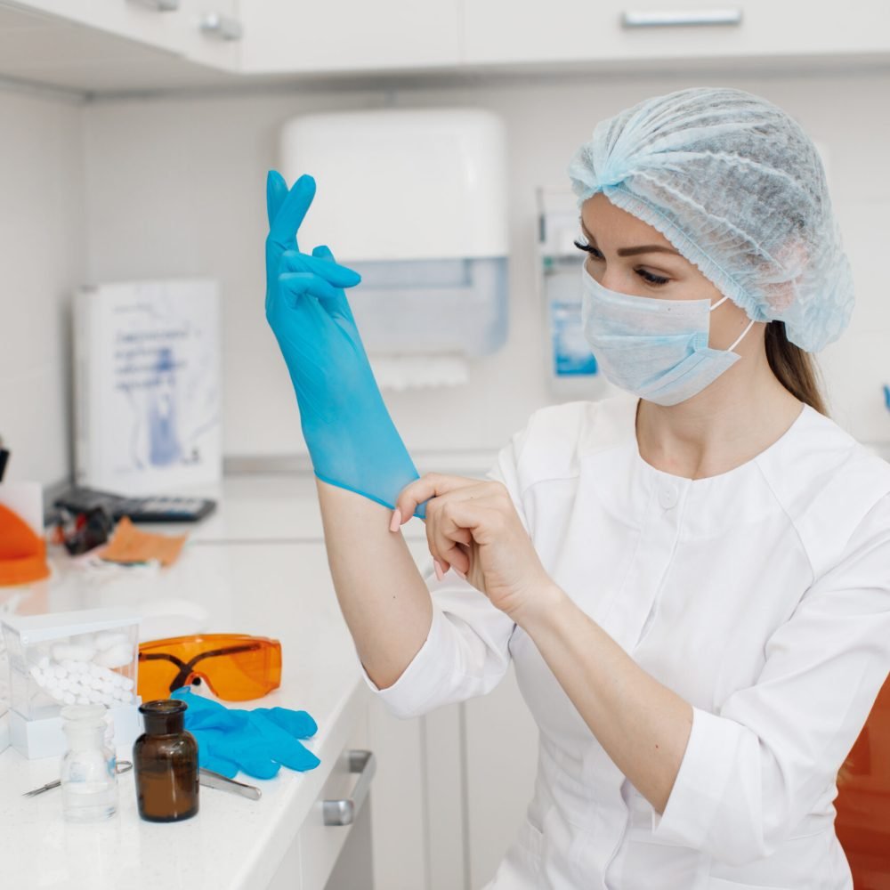 doctor-put-gloves